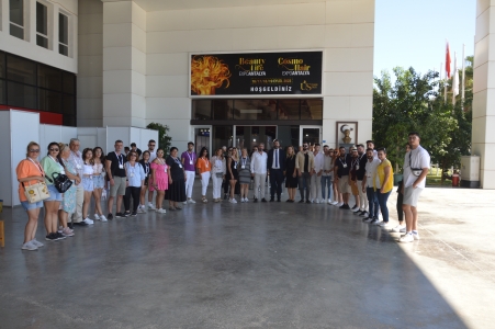 <br />
<b>Notice</b>:  Undefined index: tag in <b>/home/usfuar/public_html/app/views/components/layout_18/layout_18_view.php</b> on line <b>36</b><br />
